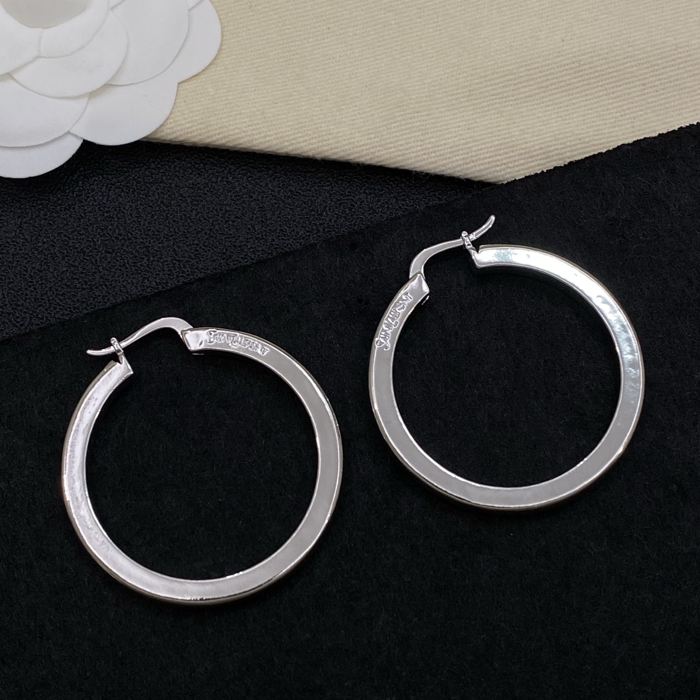 [TOP] Yves Saint Laurent YSL Earrings - 2 Color - 711 Luxury