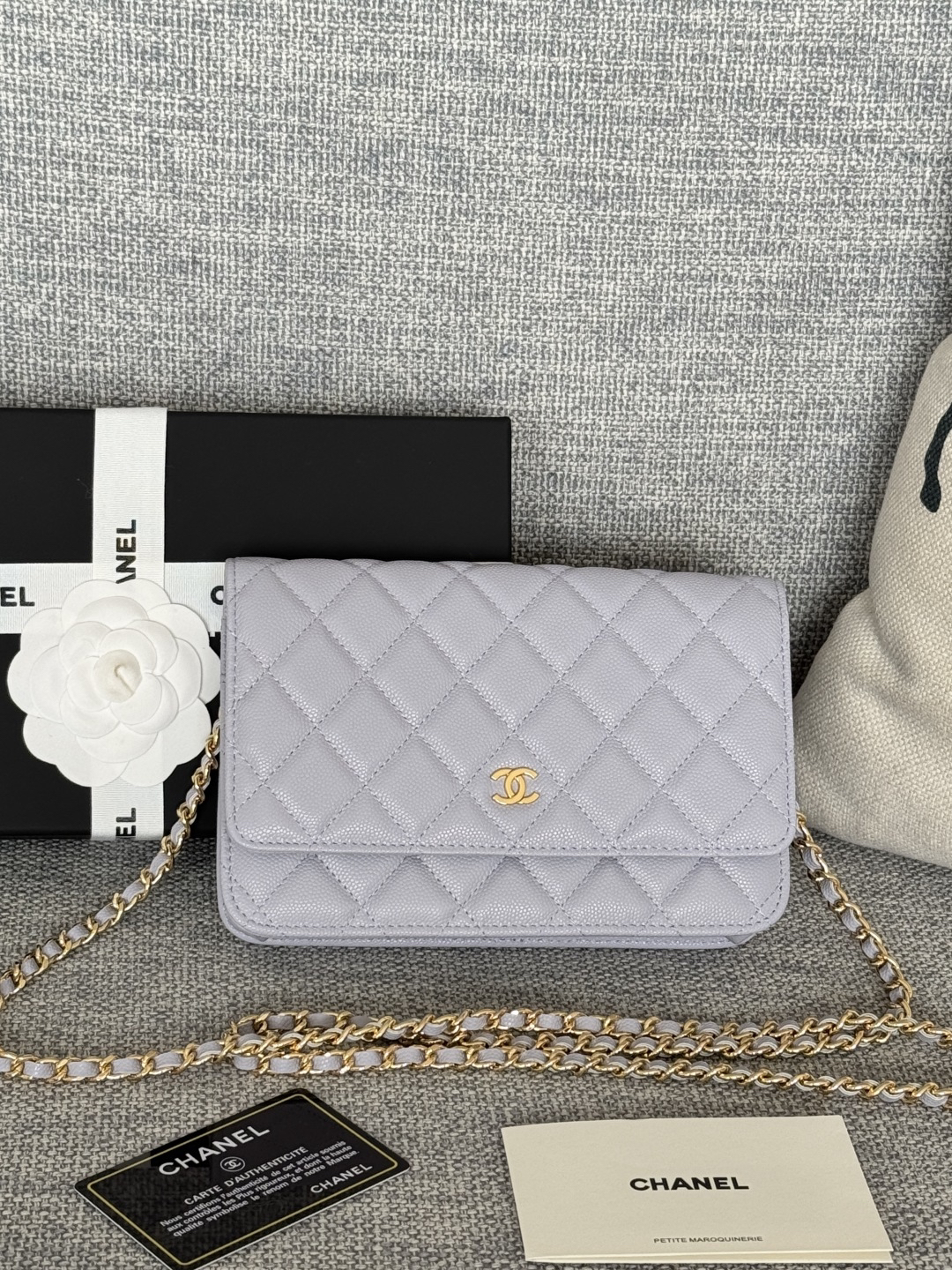 [TOP] CHANEL Woc Bag Cowhide 19x12x3cm - Purple & GHW - 711 Luxury