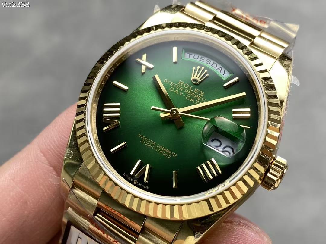 [TOP] ROLEX Watch 40mm - Green and Gold - 711 Luxury