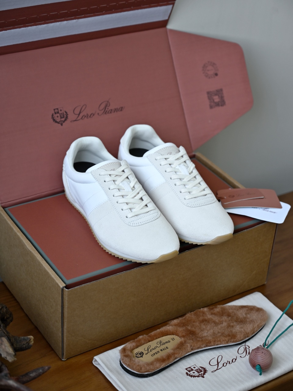 Loro Piana white Shoes Loro Piana Fast Walk Sneaker Microfibre Autunno White Oak Low Top #393900 View 2 | Nigo Office