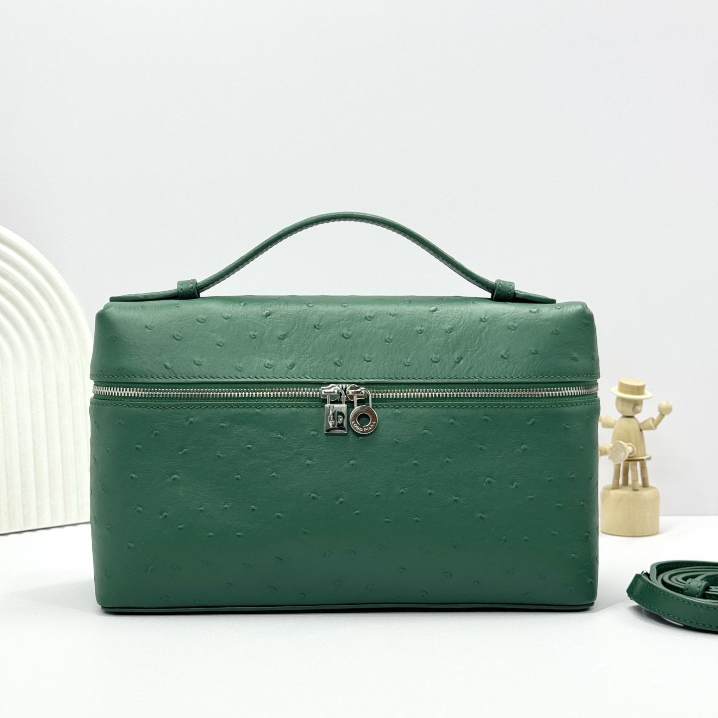 [TOP] Loro Piana Extra Poet L27 Bag Ostrich-patterned Cowhide Material 27 x 16 x 10 cm - Green - 711 Luxury