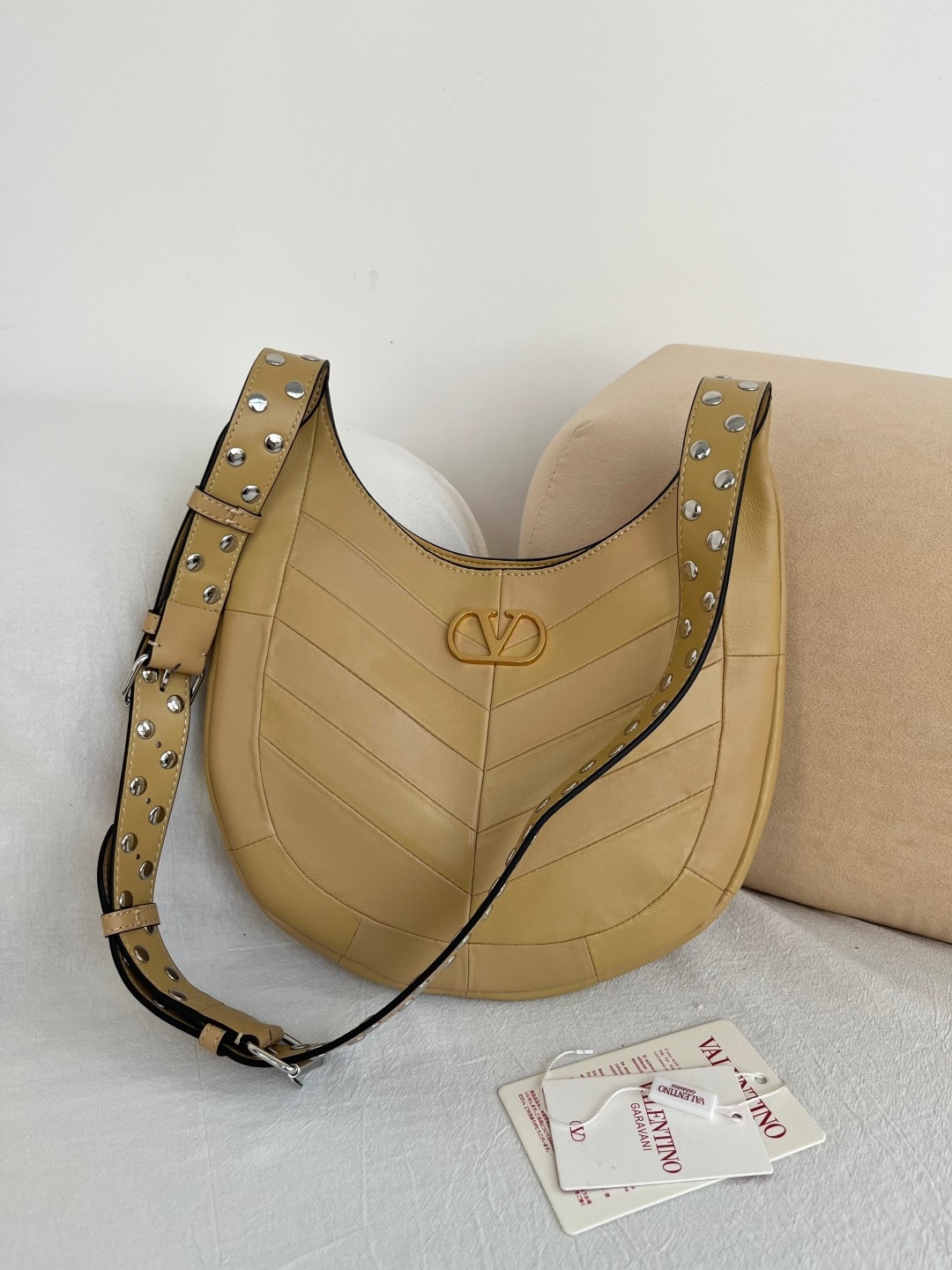[TOP] VALENTINO Garavani HOBO Bag 28 X  21.5 X  3 cm - Khaki - 711 Luxury