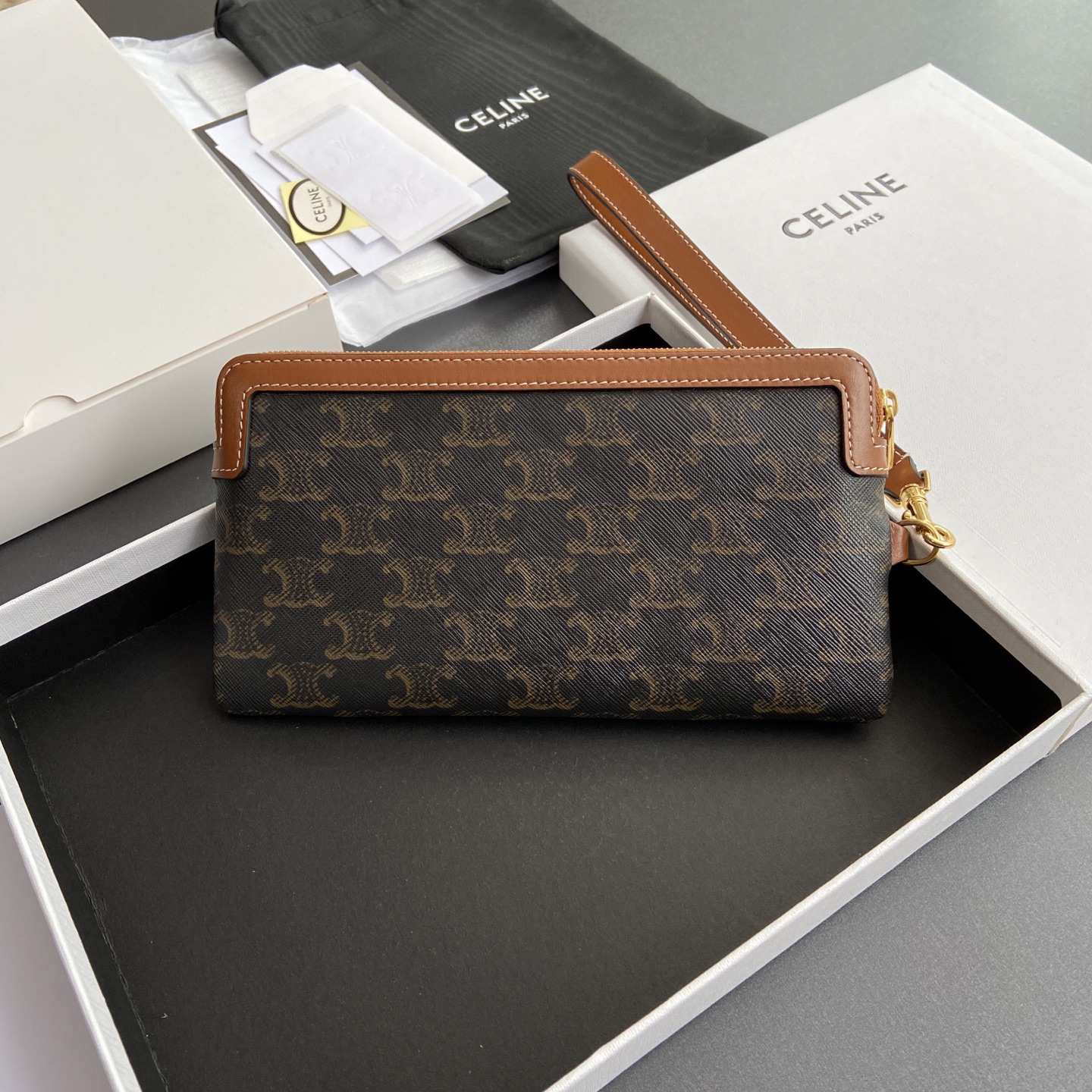 [TOP] CELINE Triomphe Logo  Wallet 21.5-11.5-1 cm - Brown - 711 Luxury