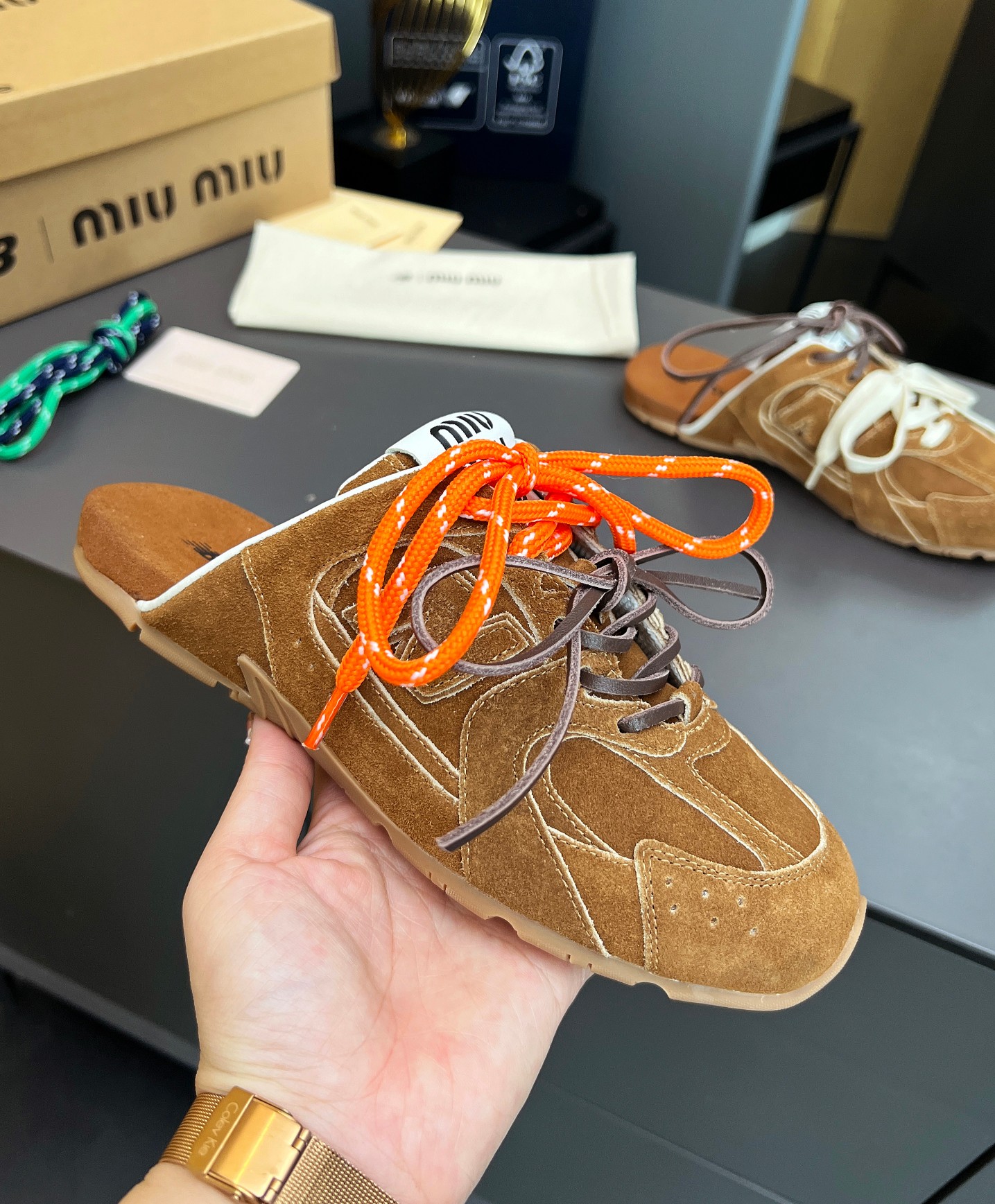 [TOP] Miu Miu x New Balance Suede Mules - Brown - 711 Luxury