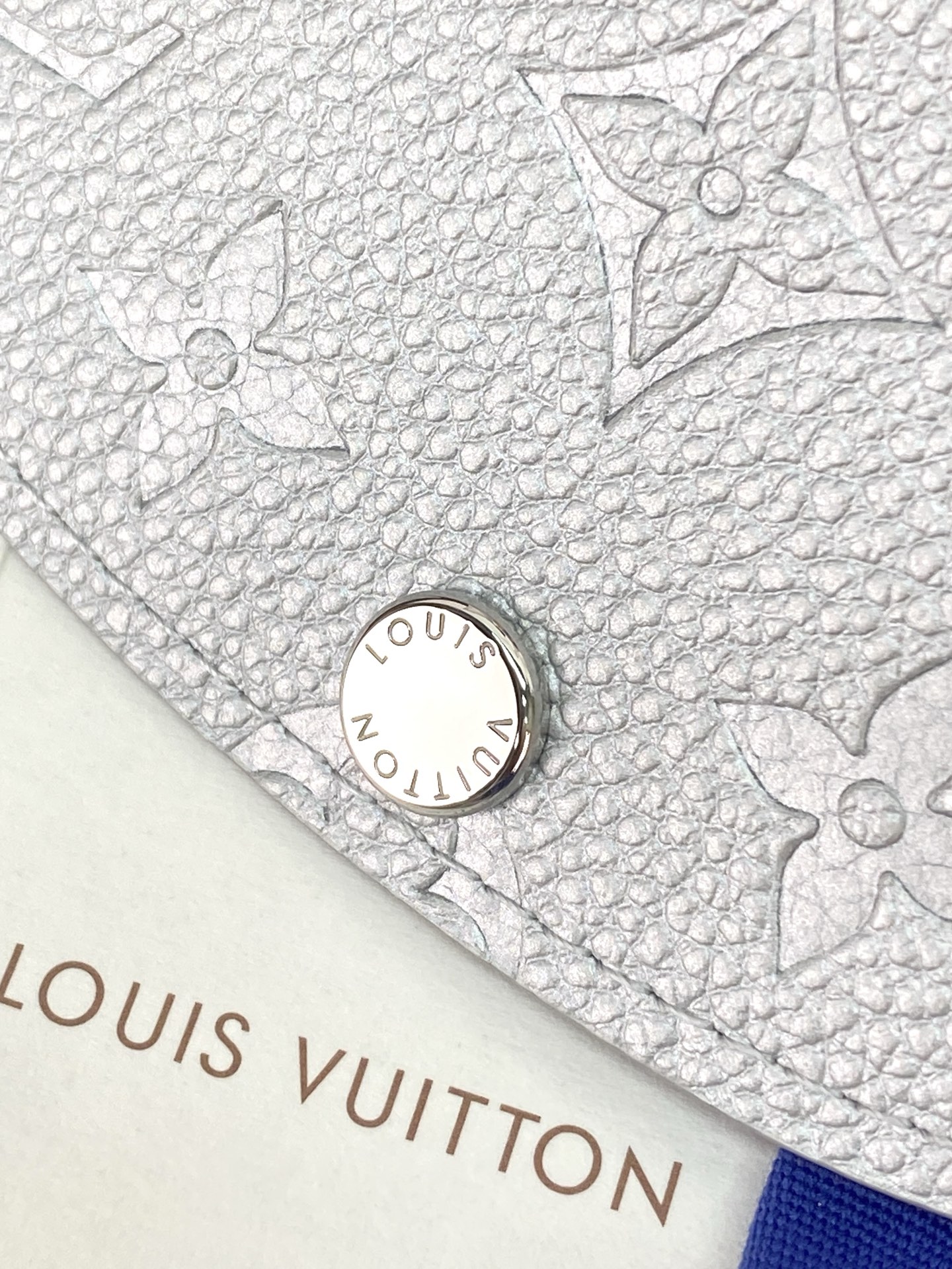 [TOP] Louis Vuitton LV Rosalie Coin Purse Monogram Empreinte 11x8x2.5cm - Pearl Silver