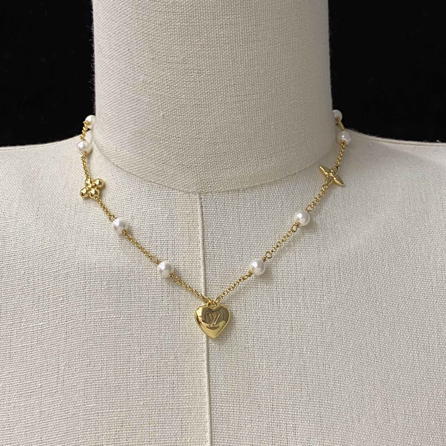 [TOP] Louis Vuitton LV Necklace - Gold - 711 Luxury