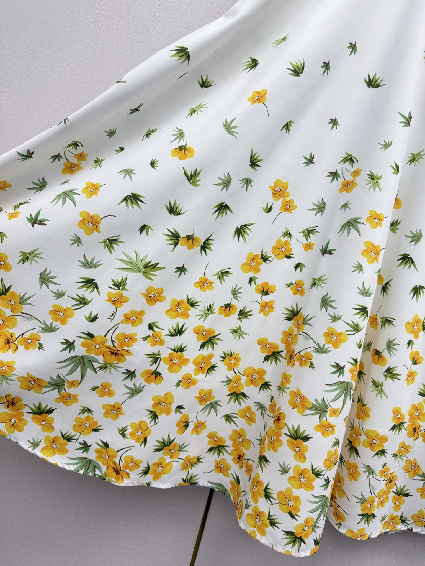 [TOP] Christian Dior Skirt - White