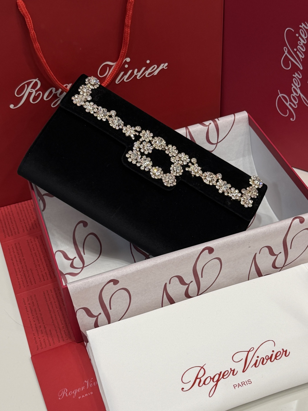 [TOP] ROGER VIVIER Diamond Bag 24-13-3 CM - Black - 711 Luxury