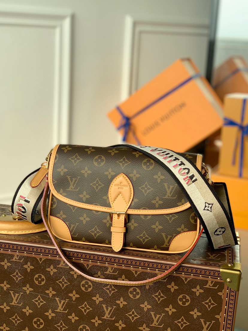 [TOP] Louis Vuitton LV  DIANE Bag 25.0 - 9.0 -15.0 CM - Brown - 711 Luxury