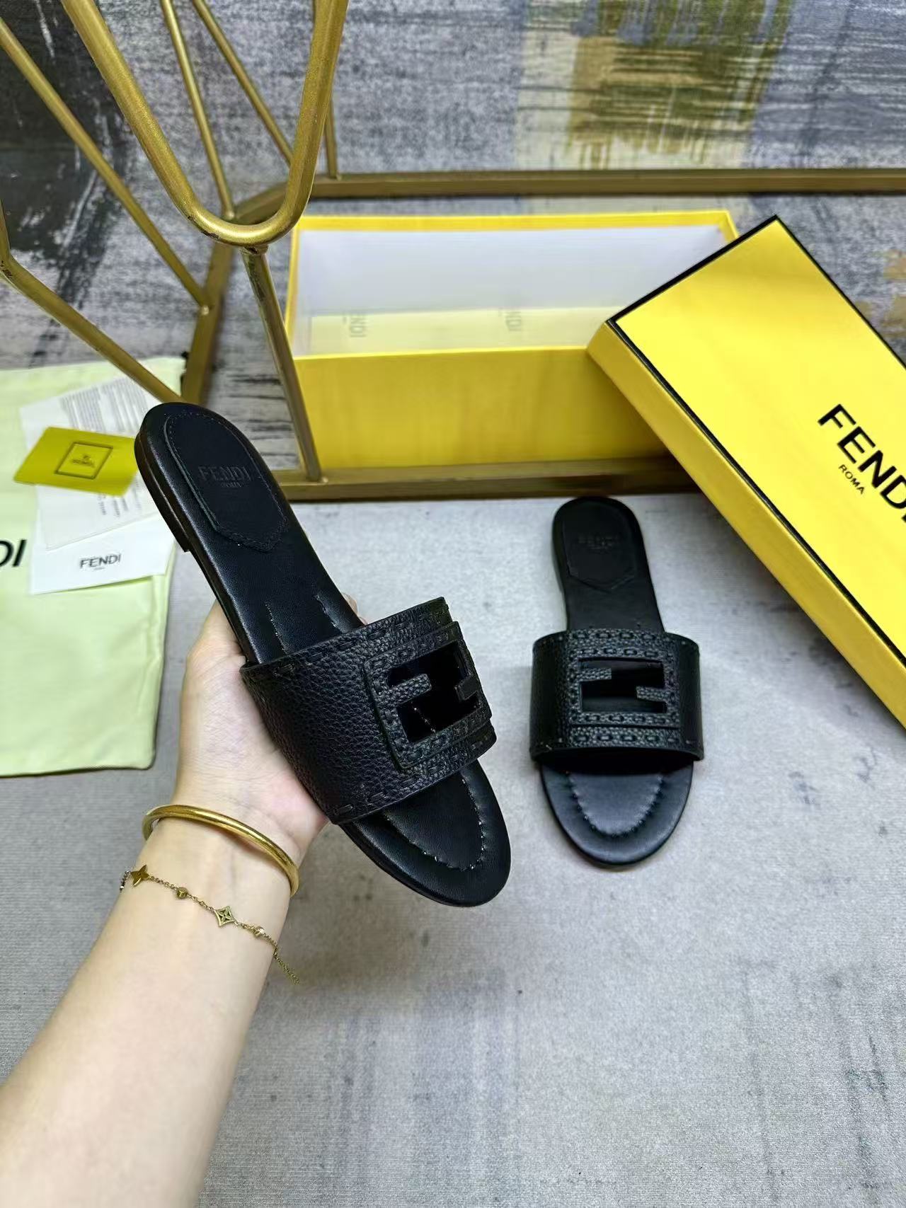 [TOP] FENDI Sandals - 8 Colors - 711 Luxury