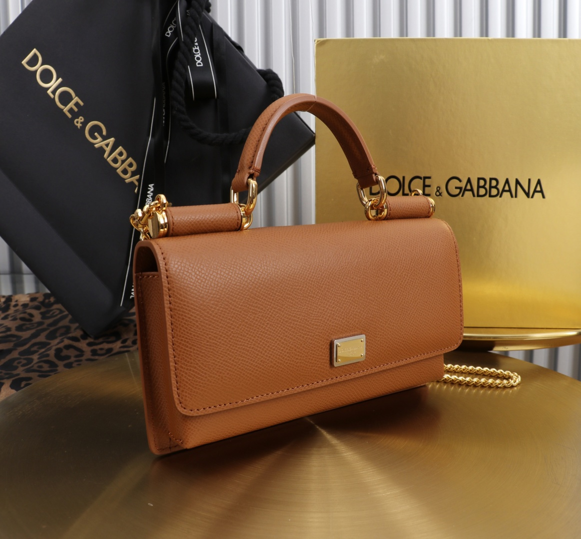 [TOP] Dolce & Gabbana D&G Bag Palm Print Cowhide Bag 20x11x3cm - Caramel - 711 Luxury