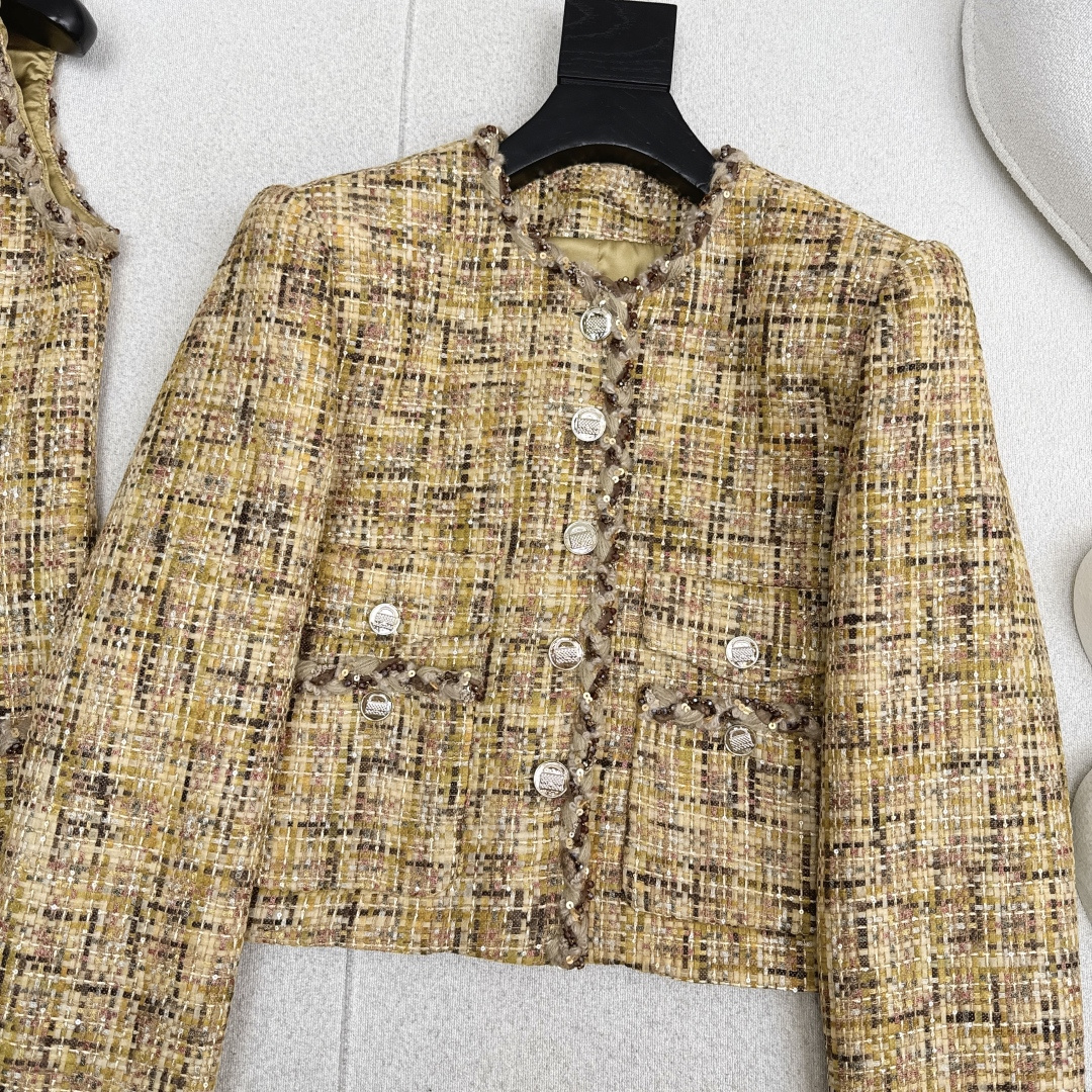 [TOP] CHANEL Jacket - Gold