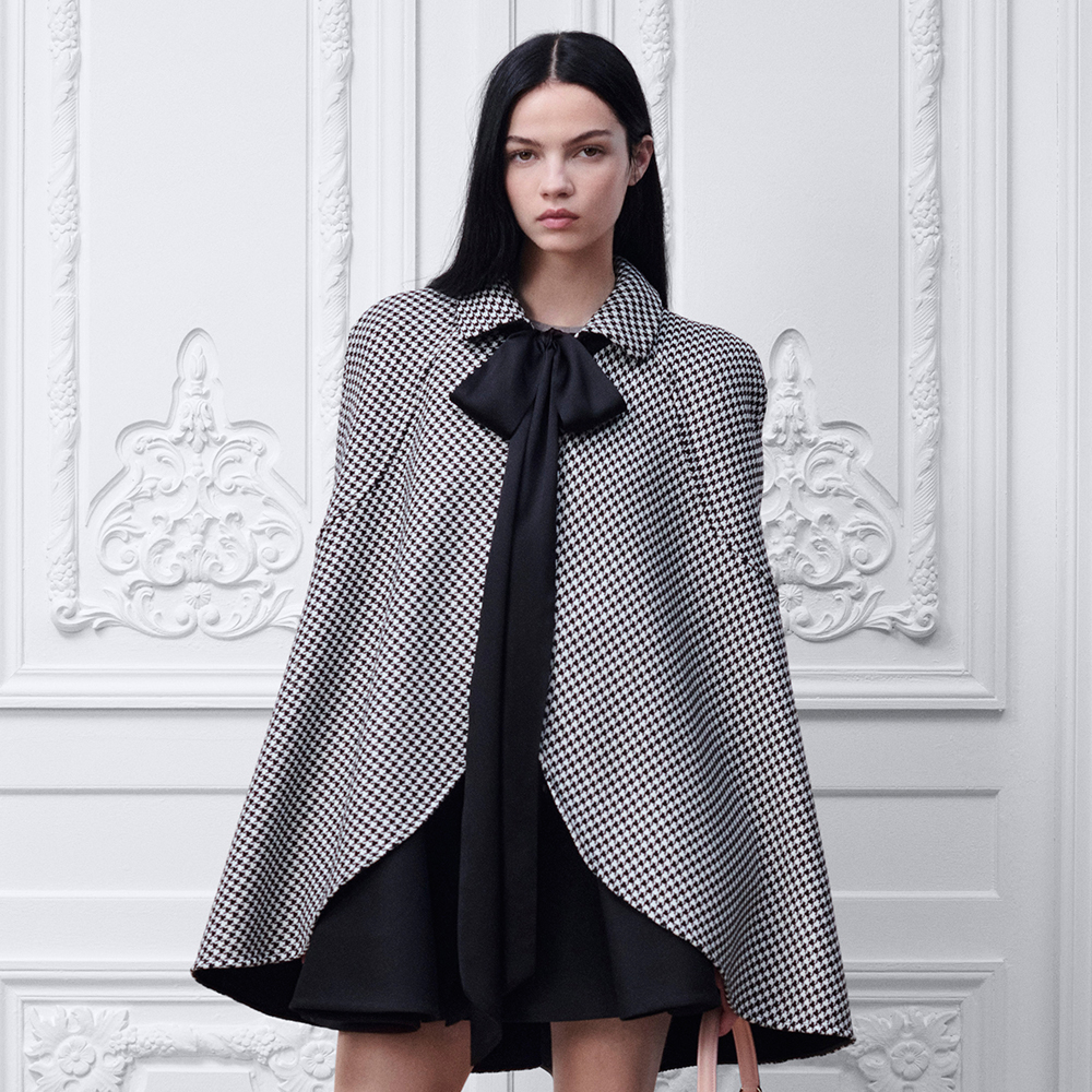 DIOR Cape with Tied Neckline Black and White Houndstooth Silk-Virgin-Wool Blend #378354