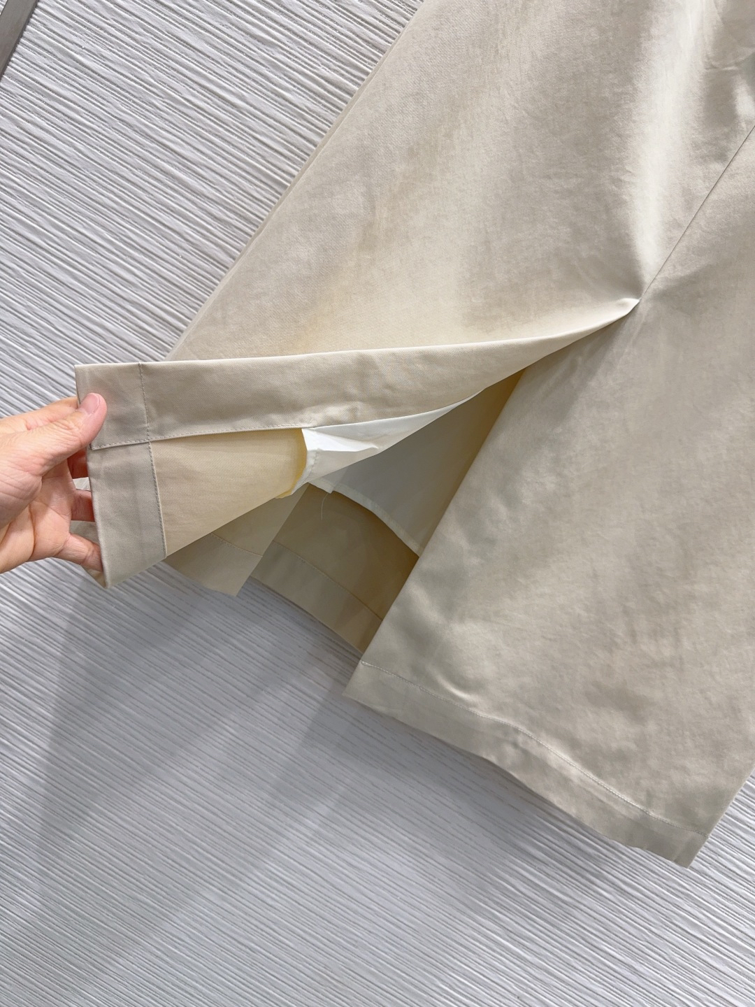 [TOP] PRADA Suit -Beige