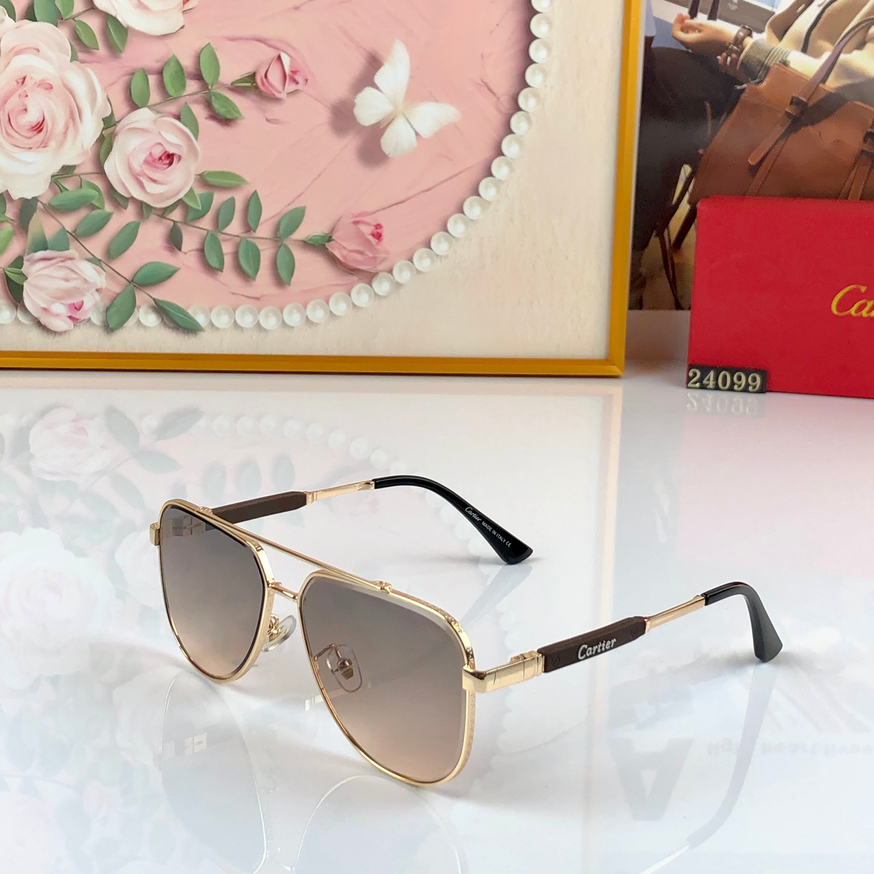[TOP] Cartier Sunglasses - Gold - 711 Luxury
