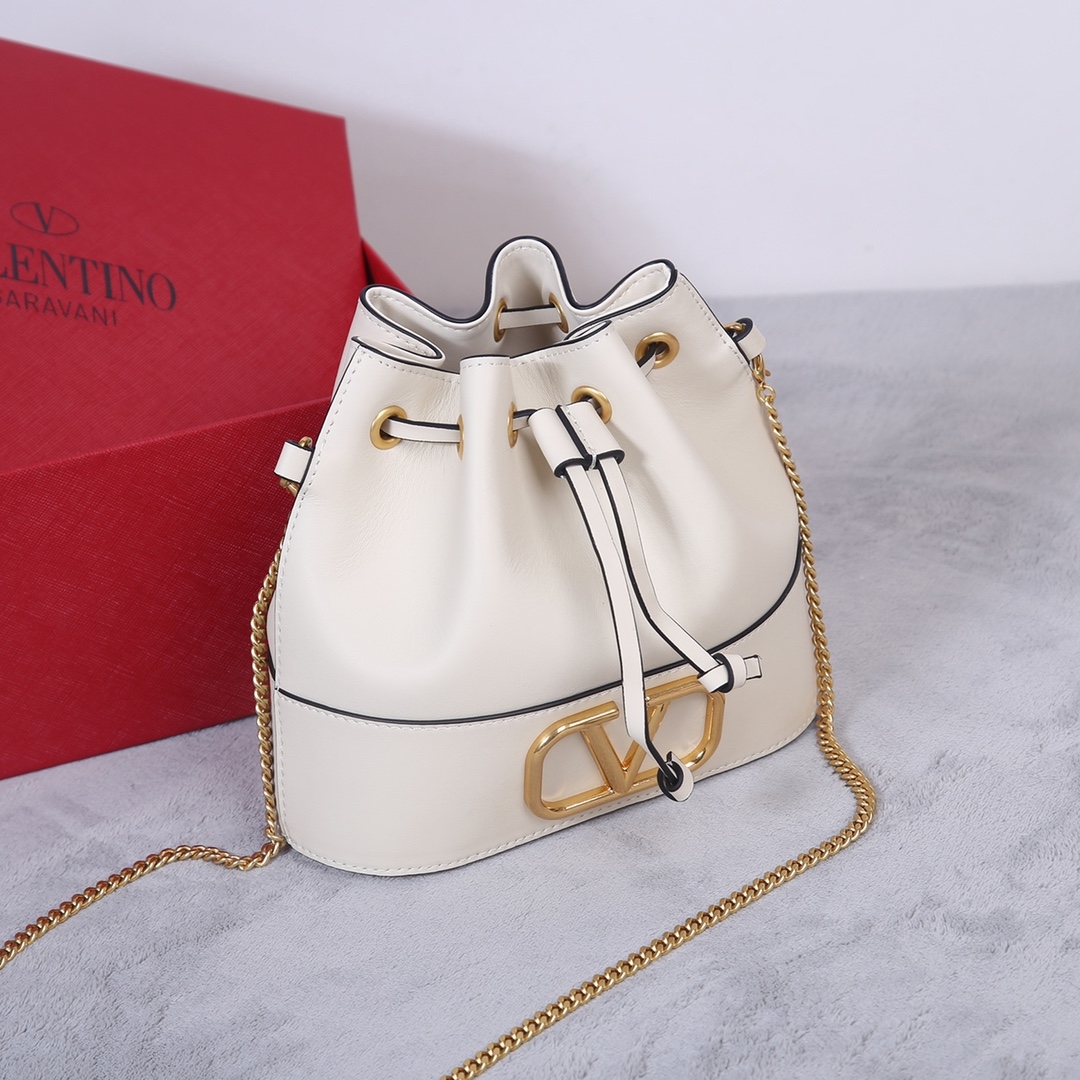 [TOP] VALENTINO GARAVANI VLogo Signature Bucket Bag Mini 20x17x8cm - White - 711 Luxury