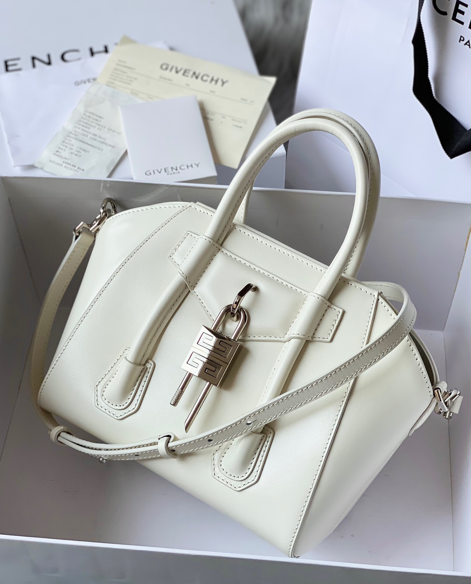 [TOP] GIVENCHY Antigona Tote Bag 28cm - White - 711 Luxury
