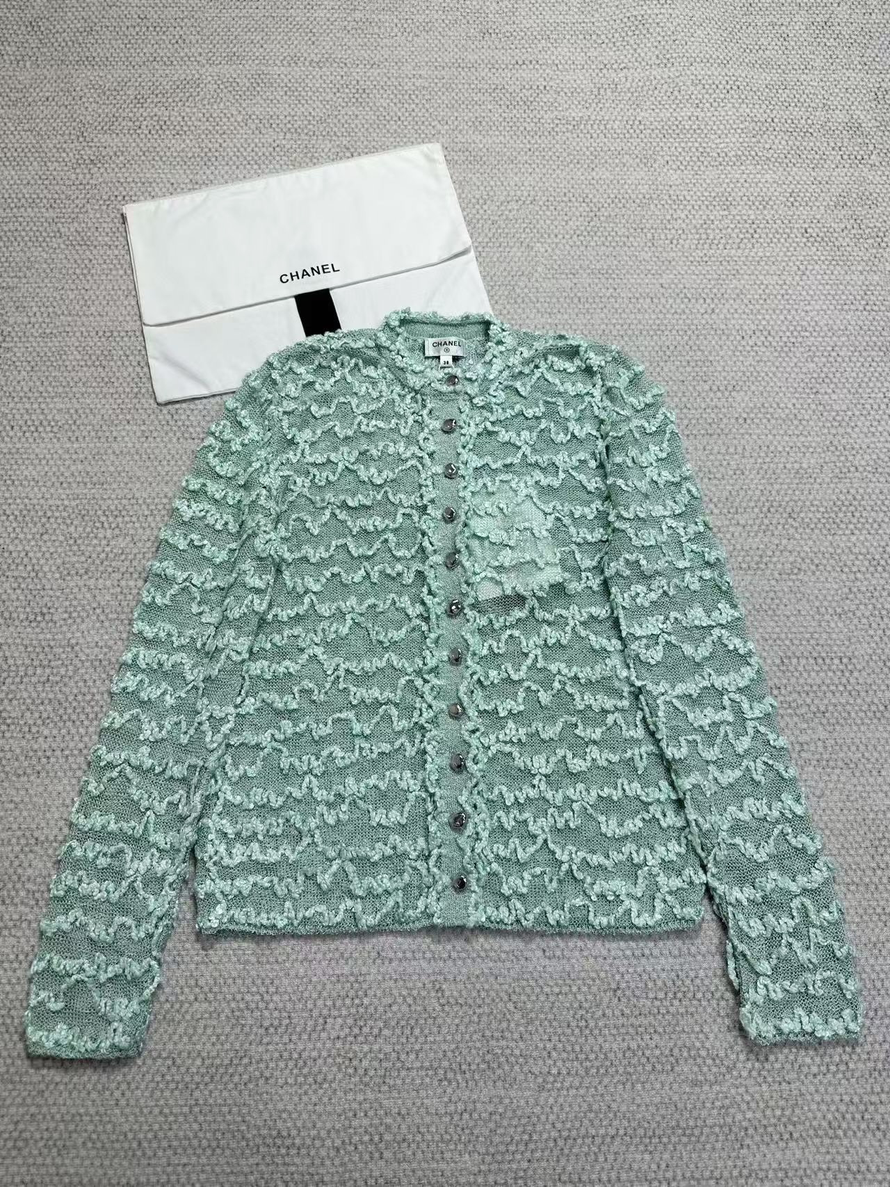 Chanel green Clothing CHANEL Top-quality Version Cardigan Silk and Mixed Fibers Light Mint Green Sapphire Green and Light Gre