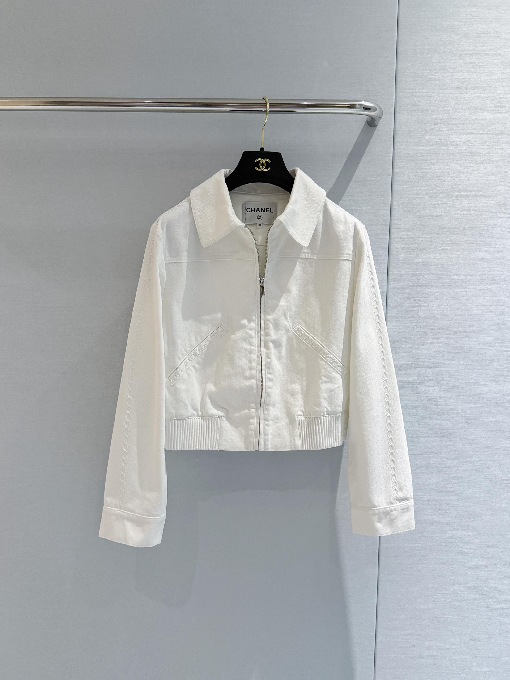Chanel white Accessory CHANEL Blouson Embroidered Denim White #388018 View 2 | Nigo Office