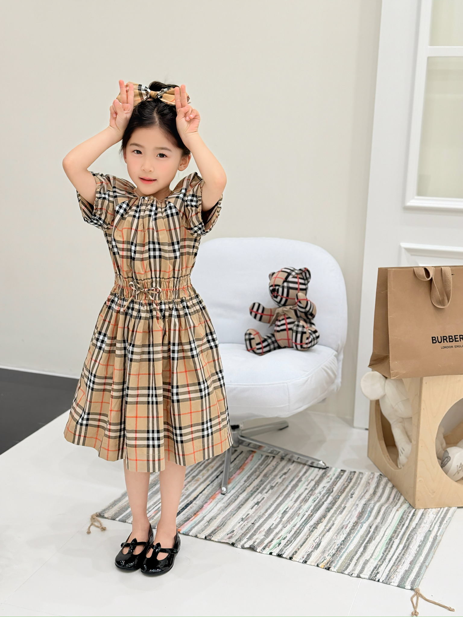 Burberry Girls Vintage Check Puff Sleeve Drawstring Waist Midi Cotton Dress Kids Sizes 100-160 Beige Plaid