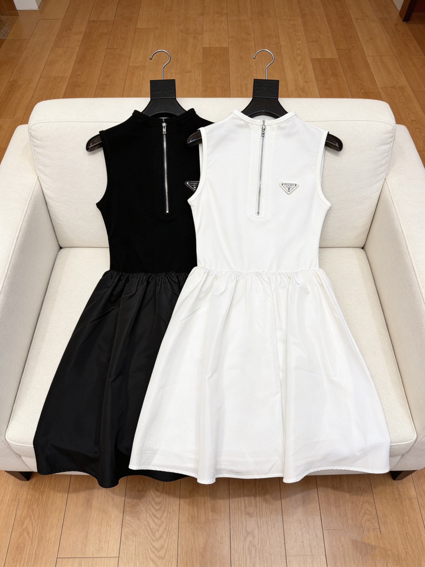 [TOP] PRADA Dress - 2 Color