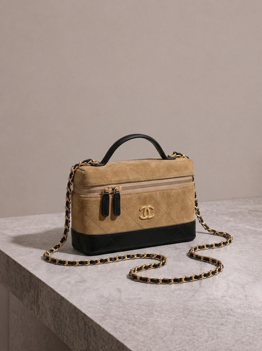Chanel Top Handle Vanity Case Suede Calfskin With Chain and Shiny Lambskin With Gold-tone Metal #387674