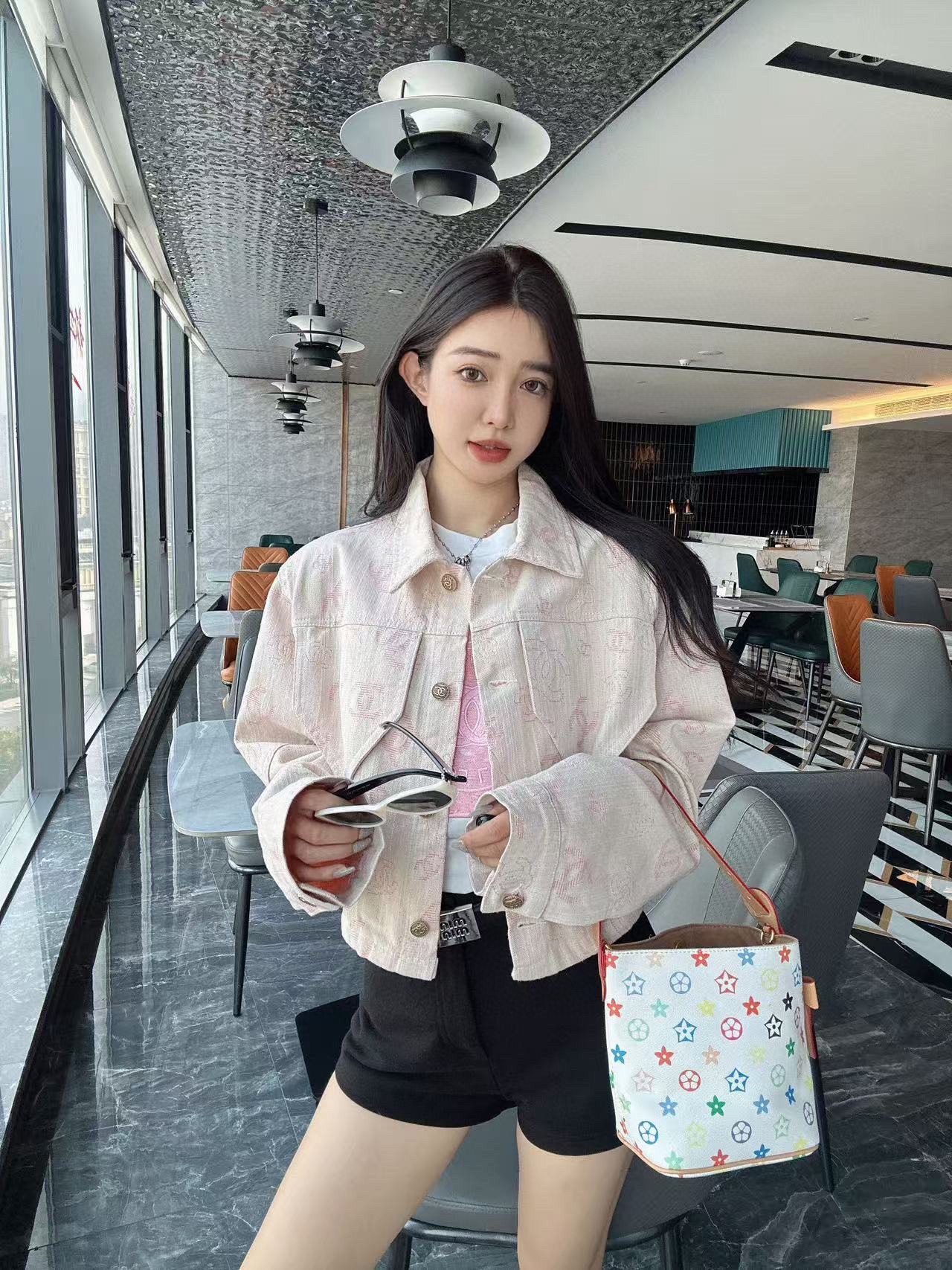 [TOP] CHANEL  Denim Jacket - Pink