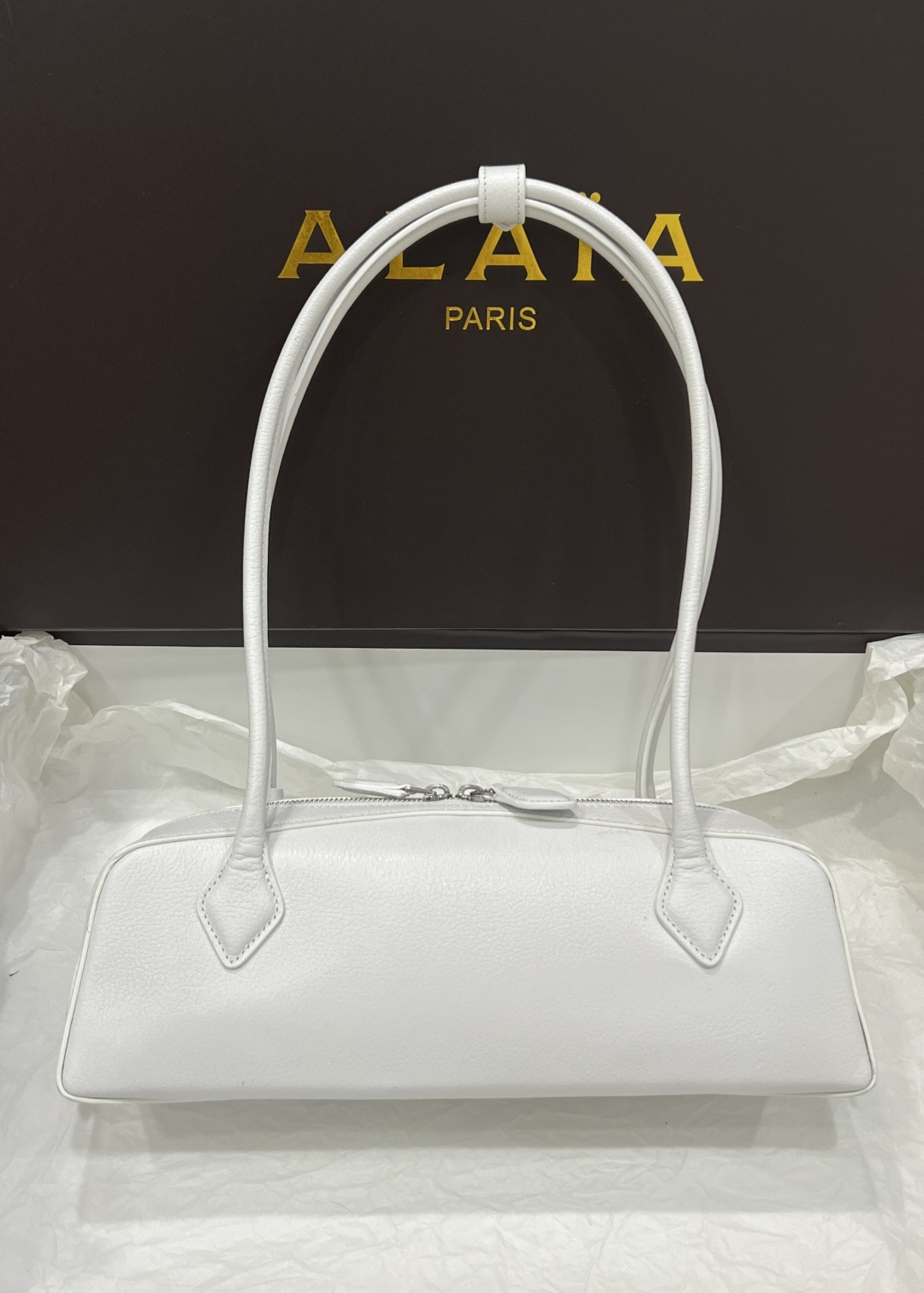 [TOP] ALAIA Le Teckel Bag 33x10x11cm - White - 711 Luxury