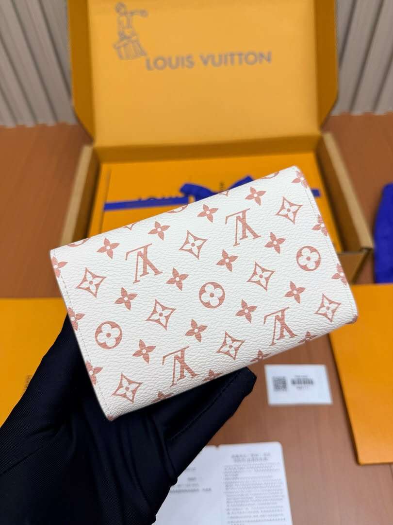 Louis Vuitton Bag LOUIS VUITTON Pouch Metis Belt Monogram Accessories #382671 View 2 | Nigo Office
