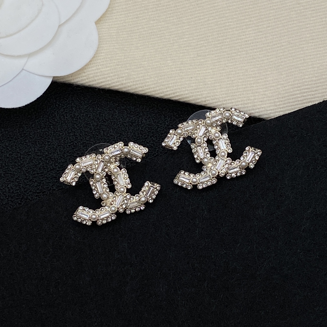 [TOP] CHANEL Earrings - Gold - 711 Luxury