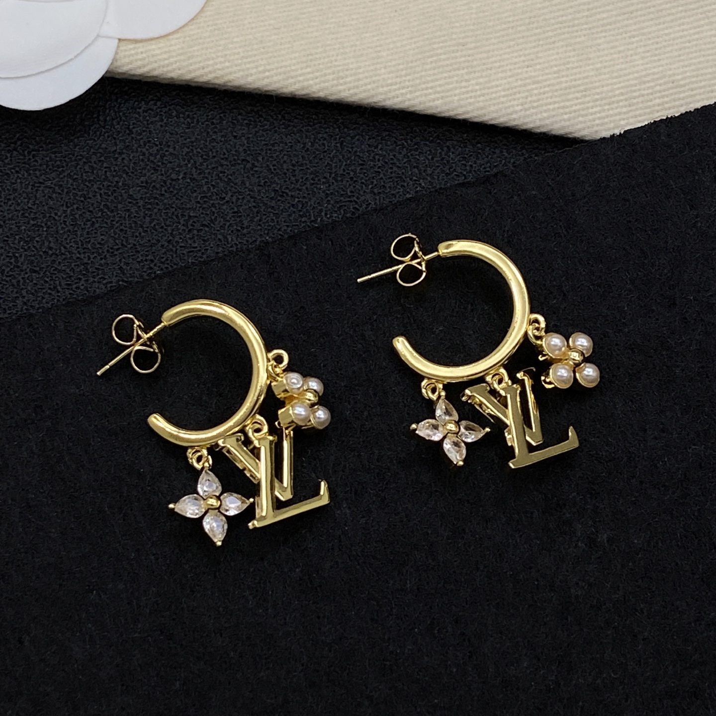 [TOP] Louis Vuitton LV Earrings - Gold - 711 Luxury