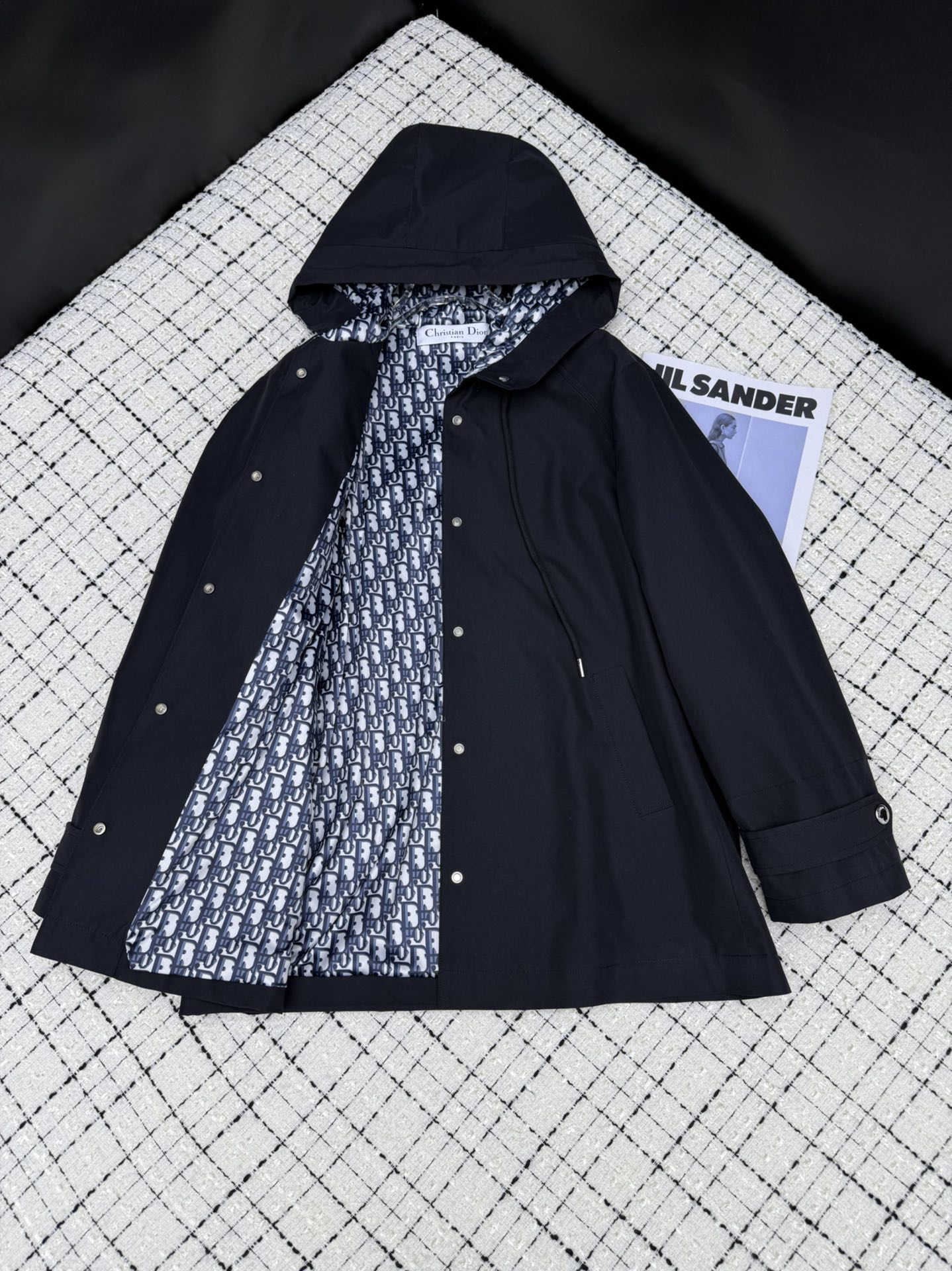 [TOP] Christian Dior Trench Coat - Black