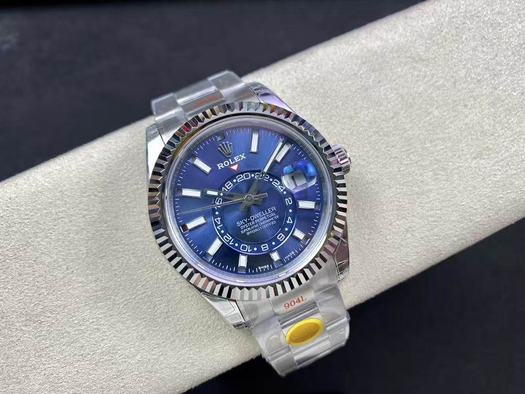 [TOP] ROLEX Watch - Blue and Silver - 711 Luxury