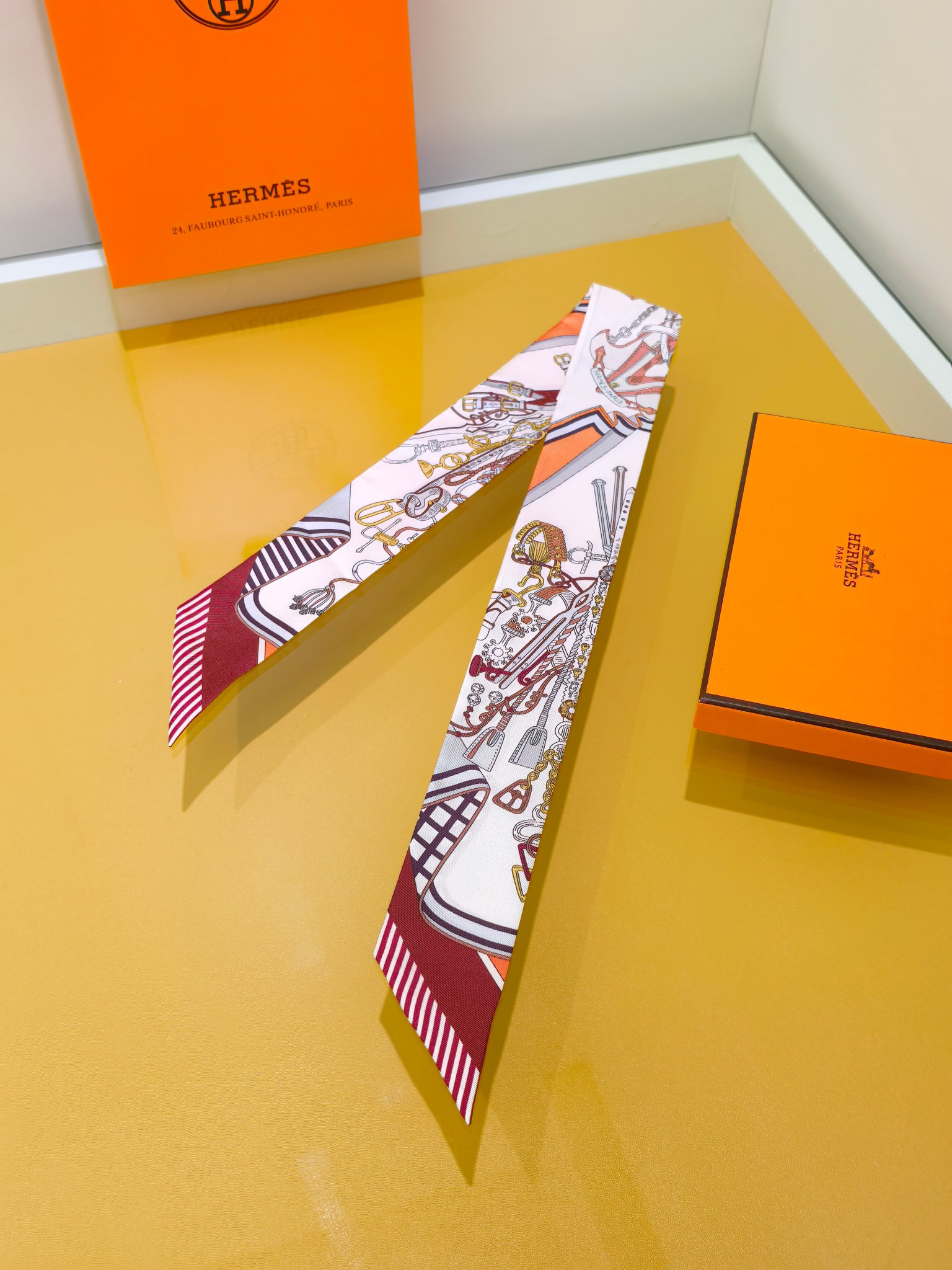 [TOP] HERMES Twilly Scarf 5x86cm - White - 711 Luxury