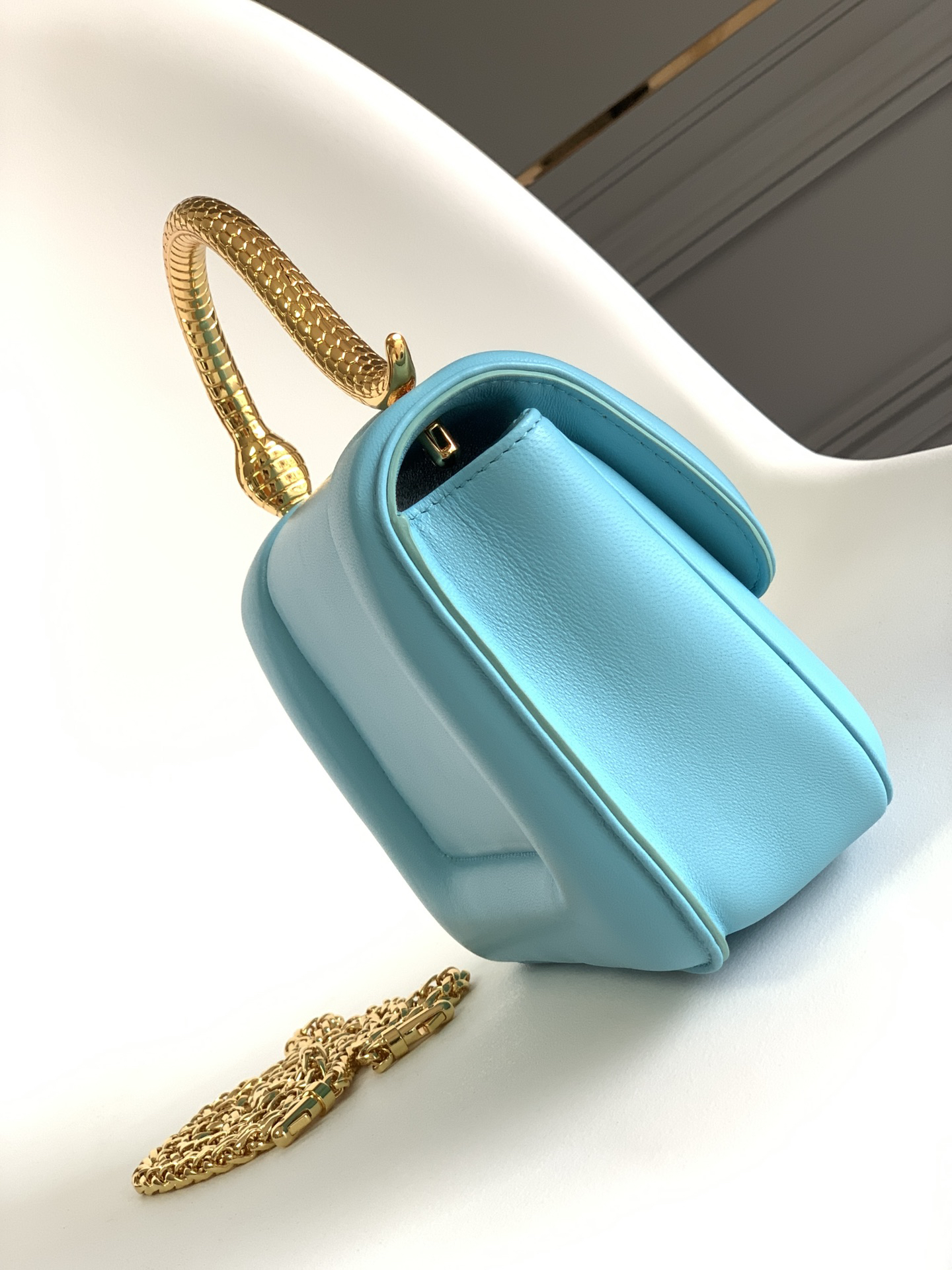 [TOP] BVLGARI Bag Lambskin 19.2x15x6cm - Blue