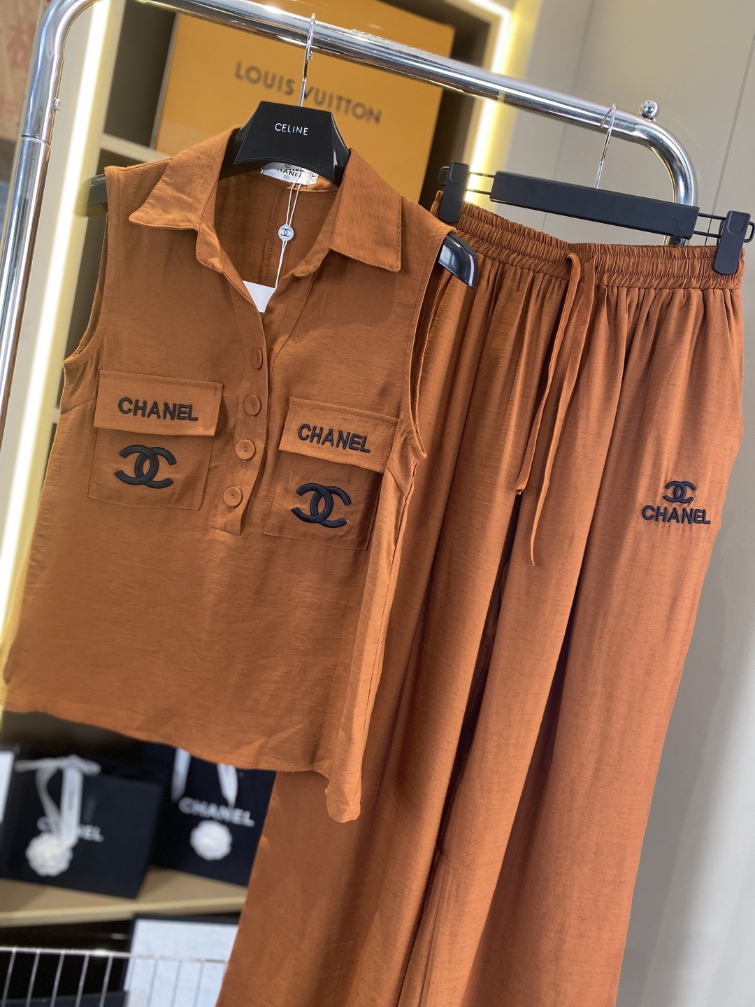 [TOP] CHANEL  Suit - Caramel