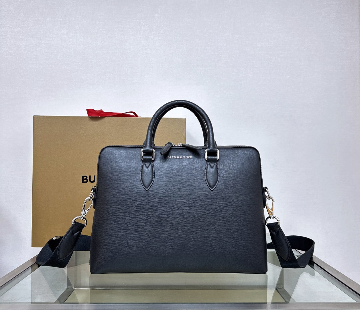 [TOP] BURBERRY Briefcase 37x5.5x27cm - Black - 711 Luxury