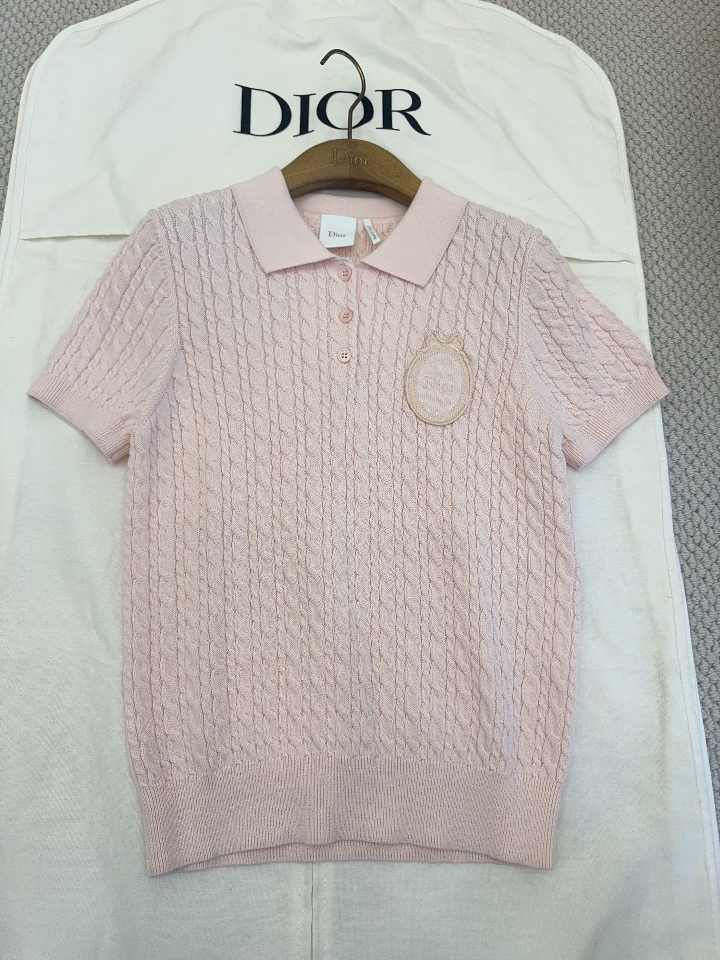 Dior pink Clothing DIOR Dior Médaillon Short-Sleeved Sweater Pink Cable-Knit Cotton and Wool #380051 View 2 | Nigo Office