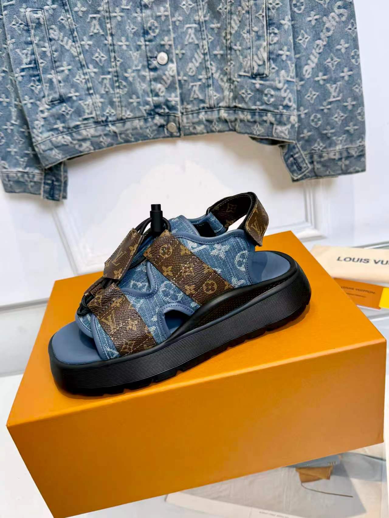 [TOP] Louis Vuitton LV Sandals - Brown - 711 Luxury