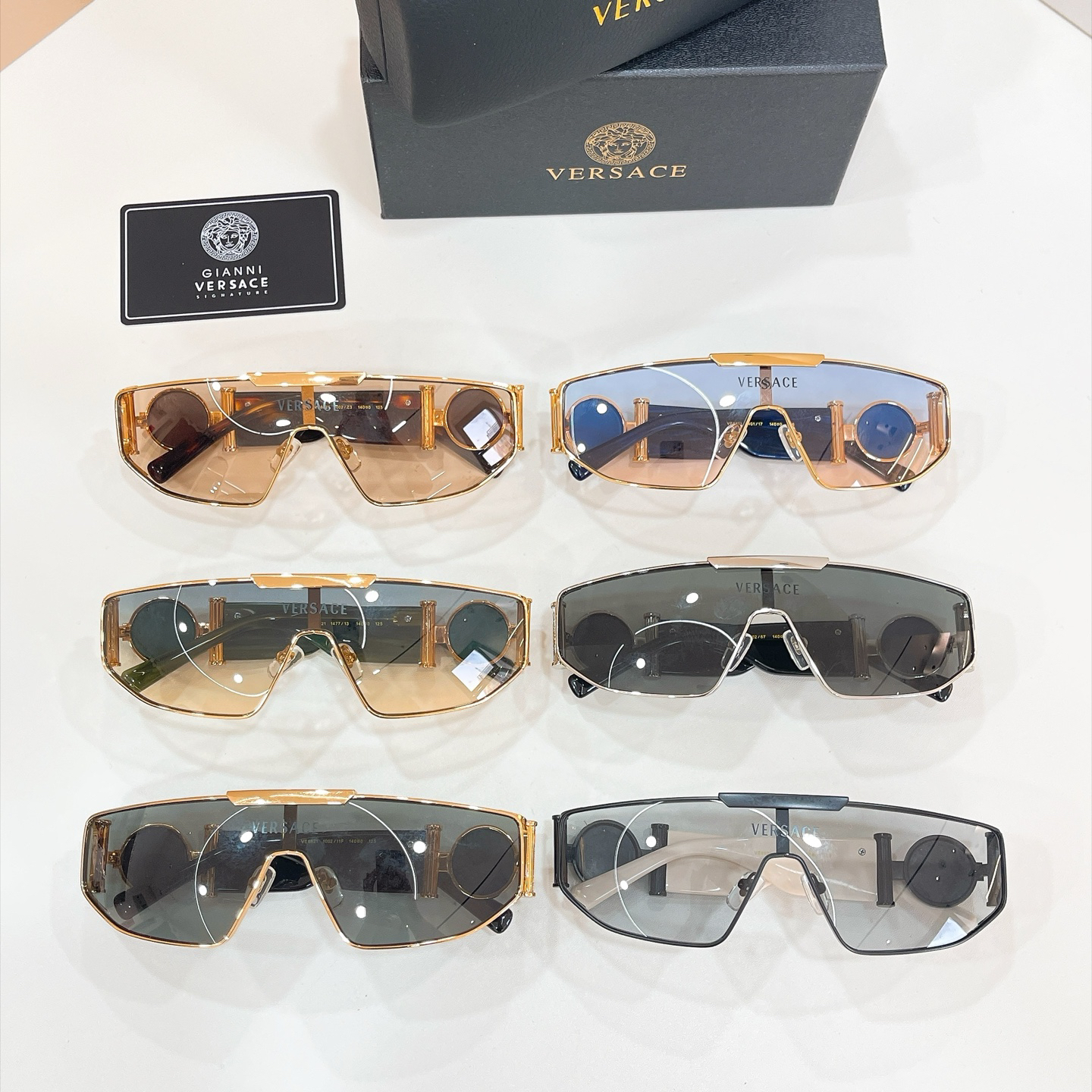 [TOP] VERSACE Sunglasses - 6 Color - 711 Luxury