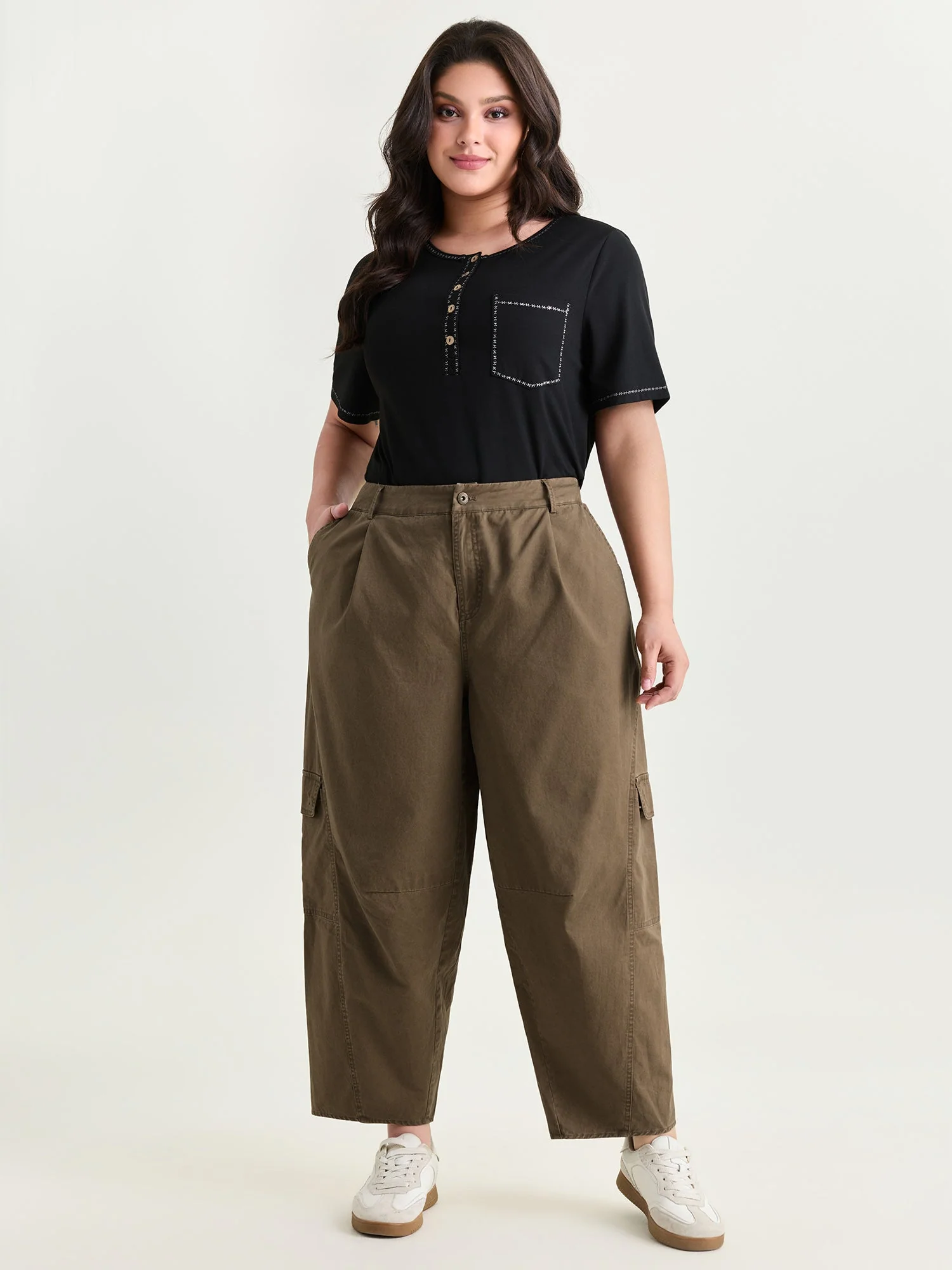 Cotton Washed And Distressed Pleated Pants