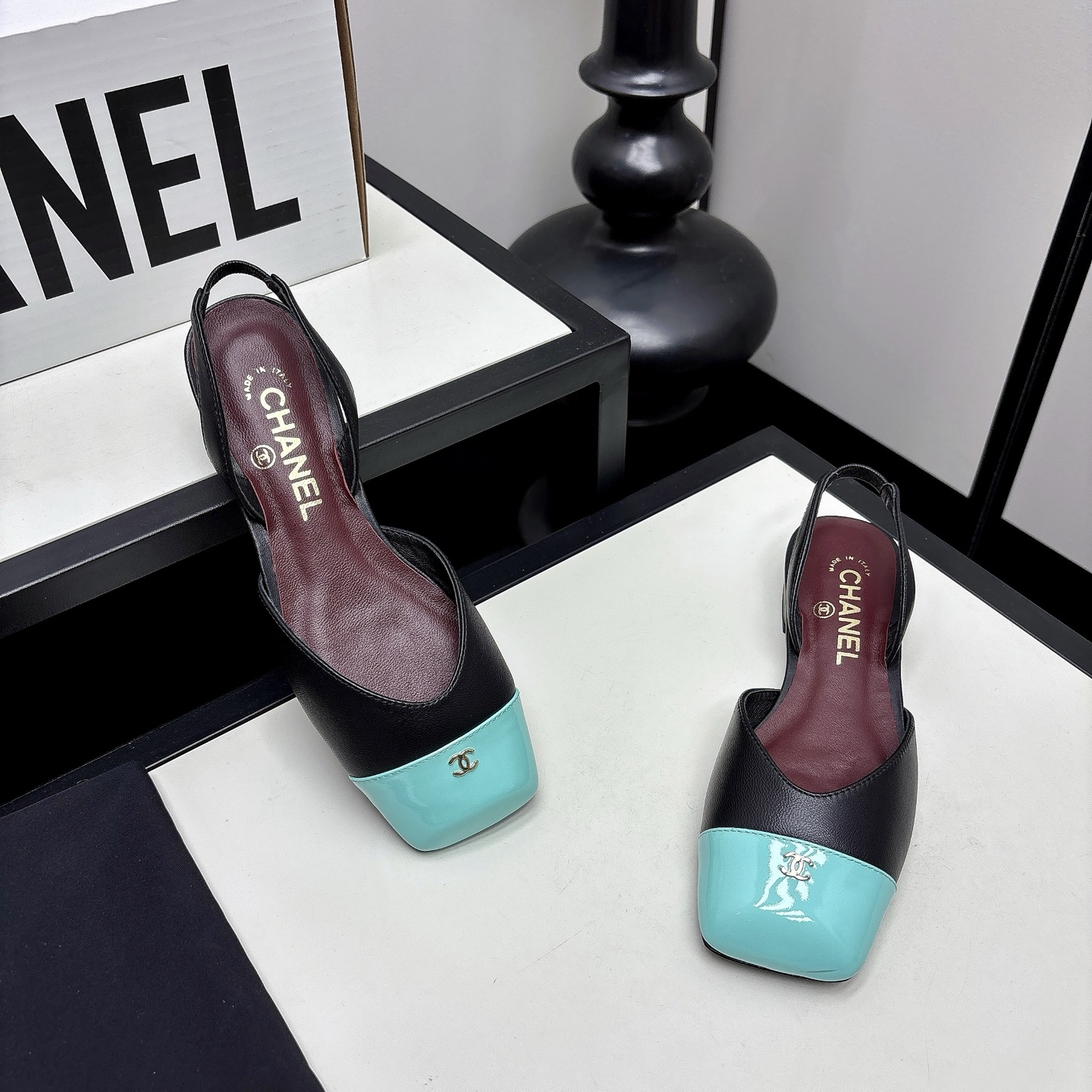 [TOP] CHANEL Mules - Black - 711 Luxury