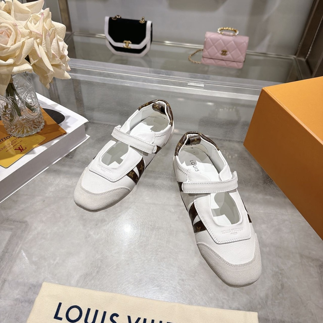 [TOP] Louis Vuitton LV Cowhide Sneakers - White - 711 Luxury