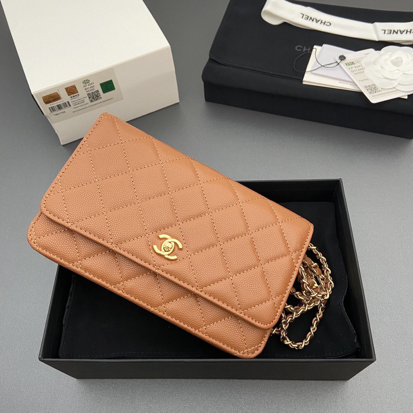 [TOP] CHANEL Woc Bag  20-13-3.5cm - Caramel