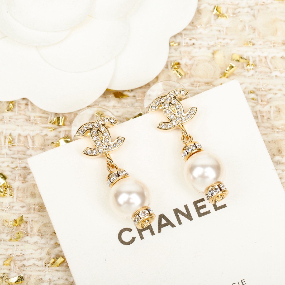 [TOP] CHANEL Earrings - 2 Color