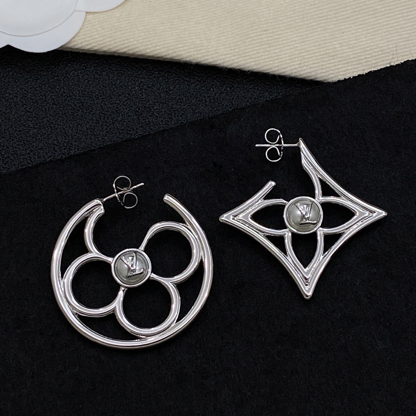 [TOP] Louis Vuitton LV Earrings - 2 Color - 711 Luxury