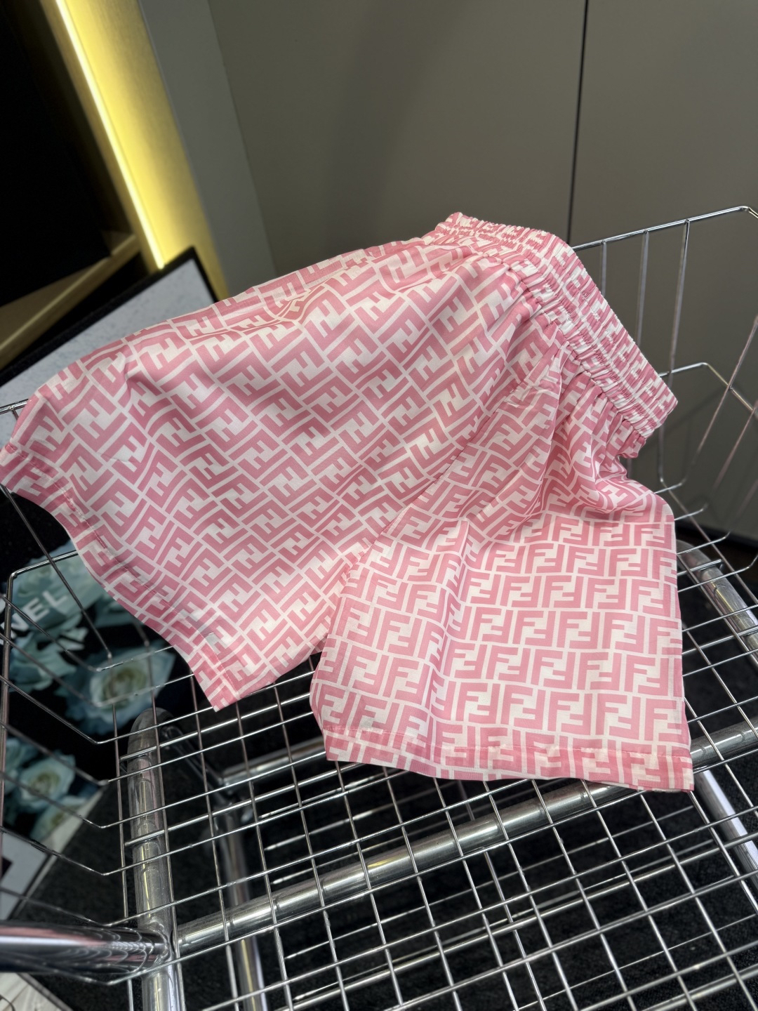 [TOP] FENDI Shirt + Shorts Suit - Pink