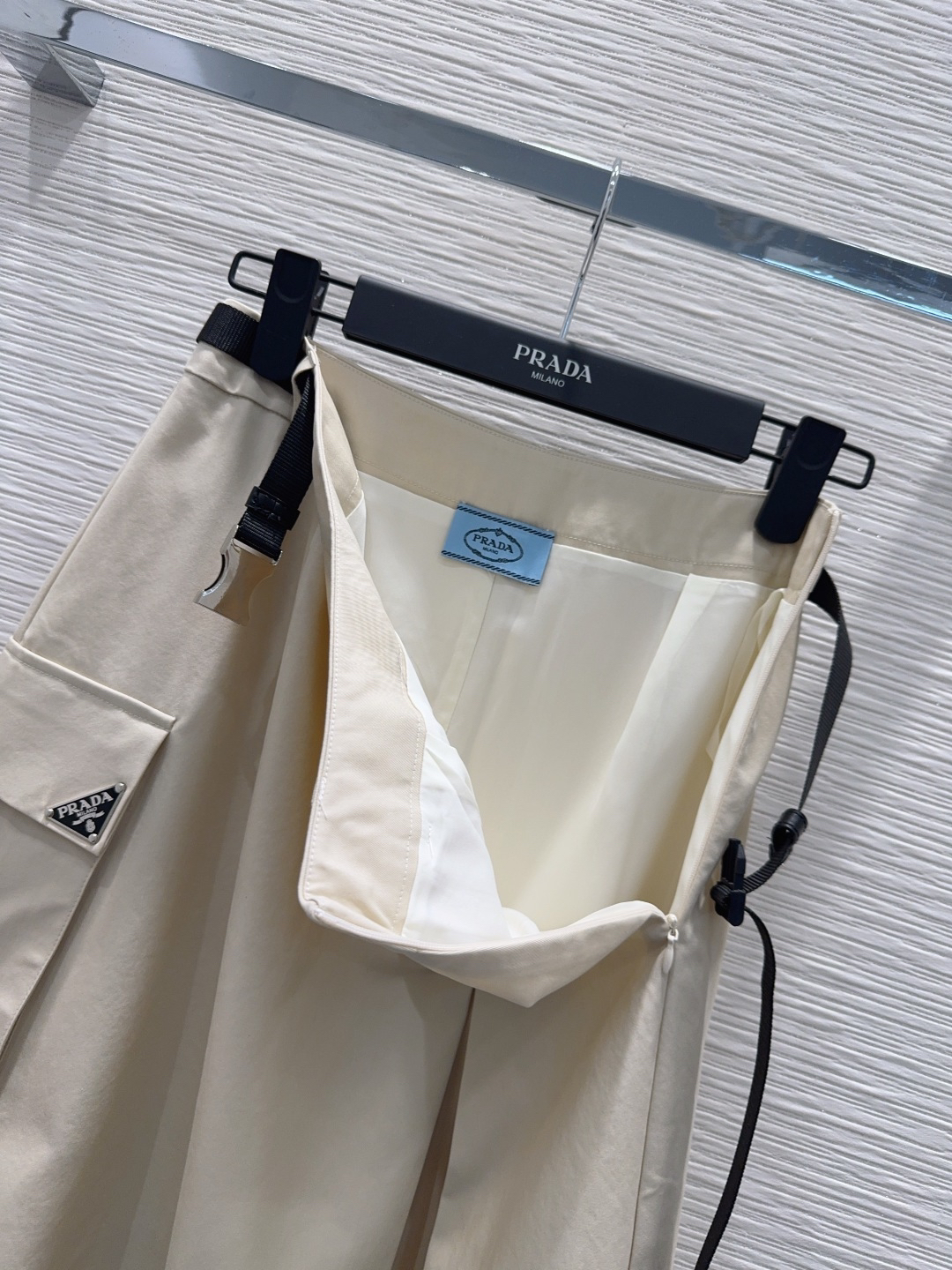 [TOP] PRADA Suit -Beige