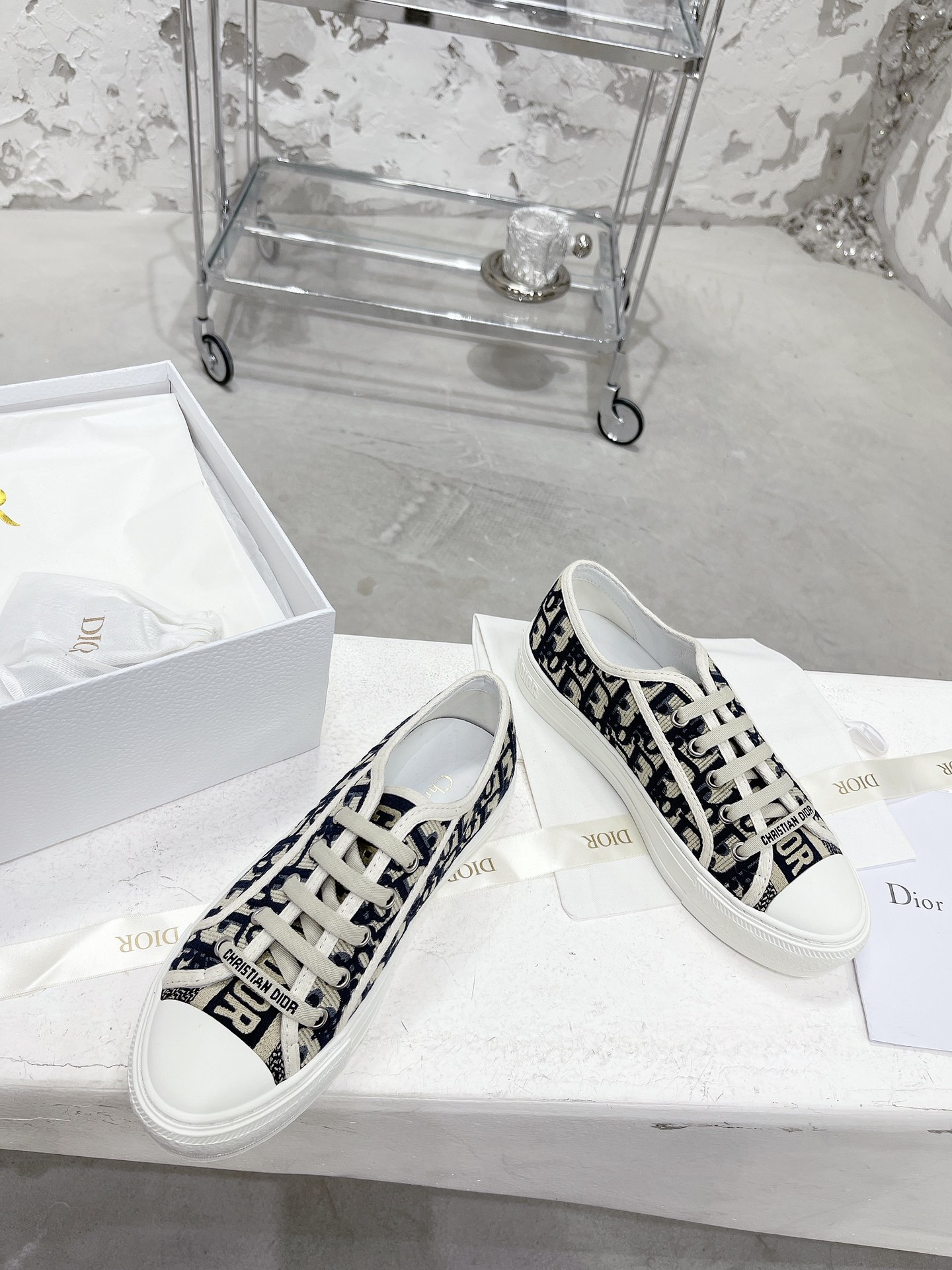 [TOP] Christian Dior WALK N DIOR Shoes - White and Navy Blue - 711 Luxury