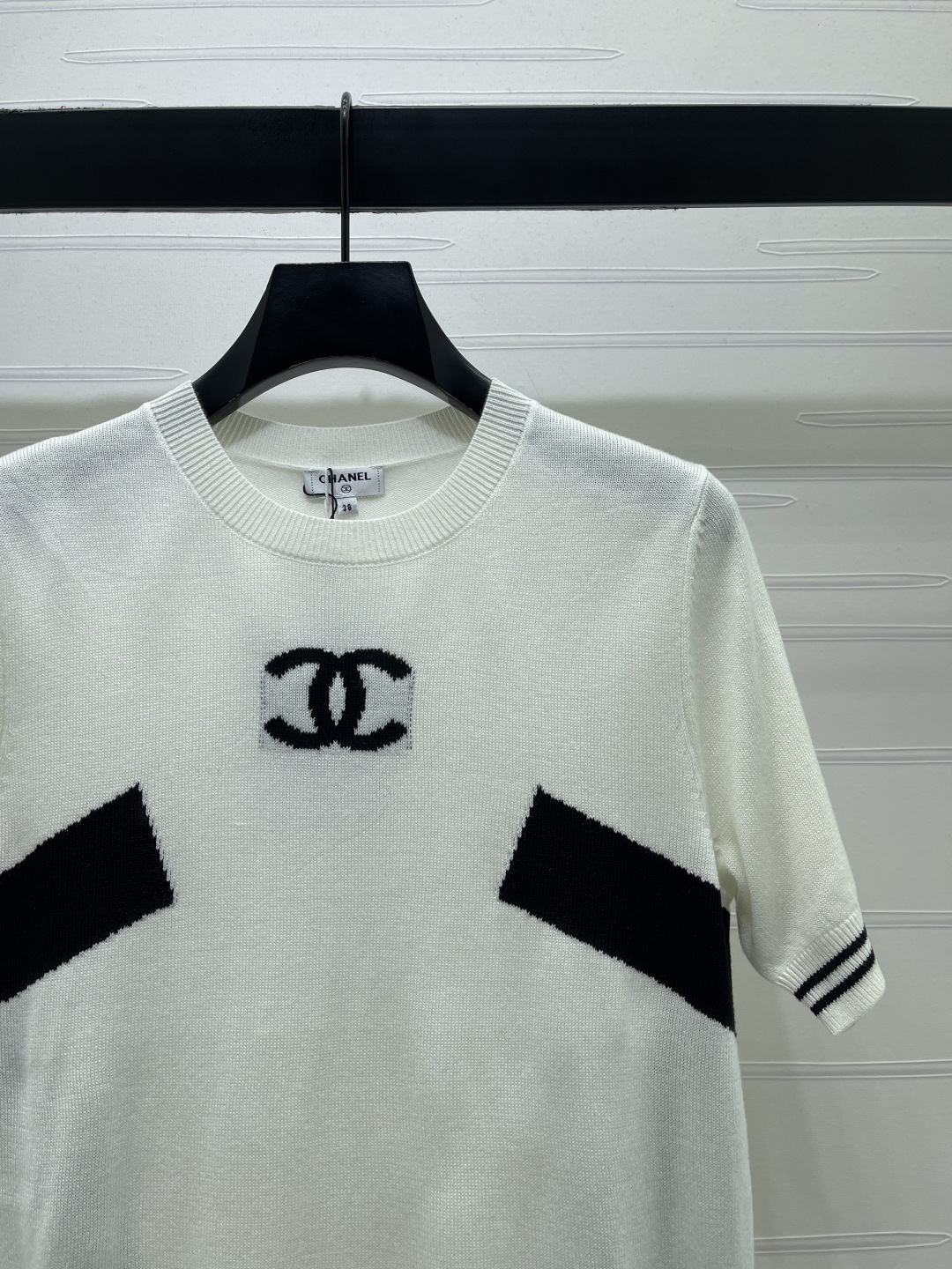 [TOP] CHANEL Crew Neck Knitted Short-sleeve T-shirt - White - 711 Luxury